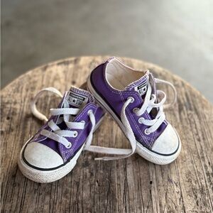 Converse Kids Sneakers in Vibrant Purple